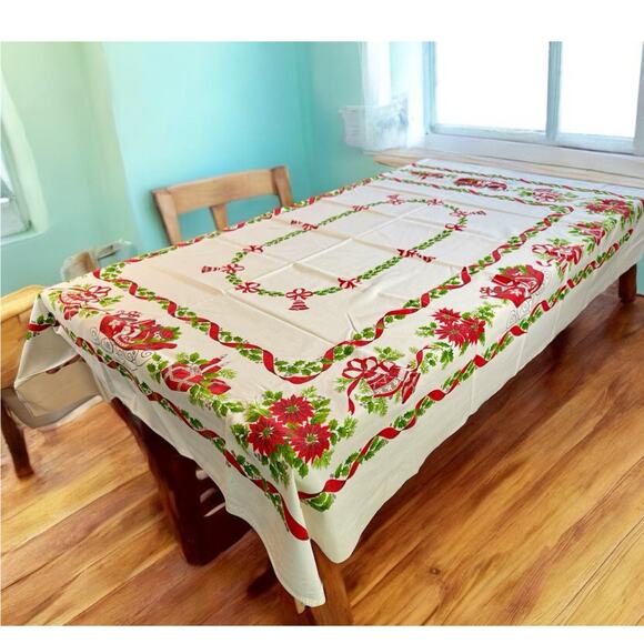 VTG 103.5" x 62" Cotton White Rectangular Christmas Tablecloth Sleigh Holly READ - Picture 2 of 10